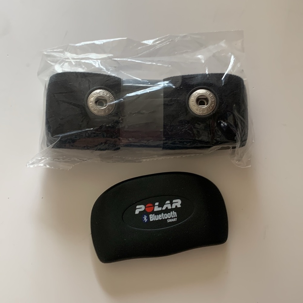 Polar H7 Bluetooth Heart Rate Sensor & Fitness Tracker - Picture 5 of 8